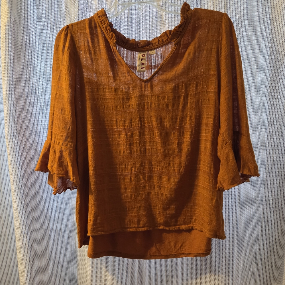 DOLAN Women's Rust Top with Ruffle Details Small